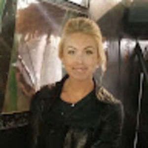 Meet your Posher, Danae